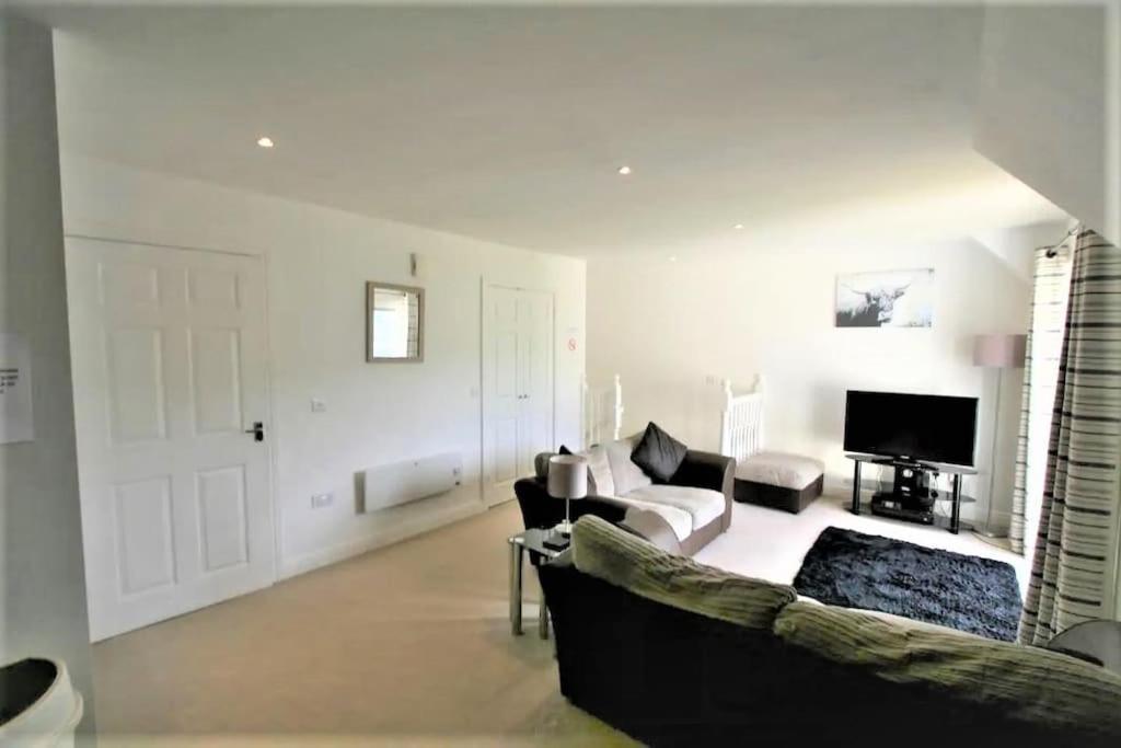 Beautiful Loch Side Apartment With Panoramic Views 威廉堡 外观 照片